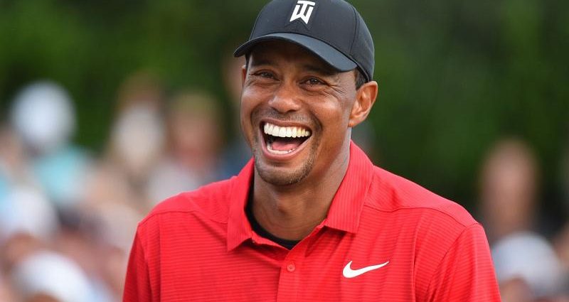 Guy jumps off a golf cart onto another in epic golf fail...