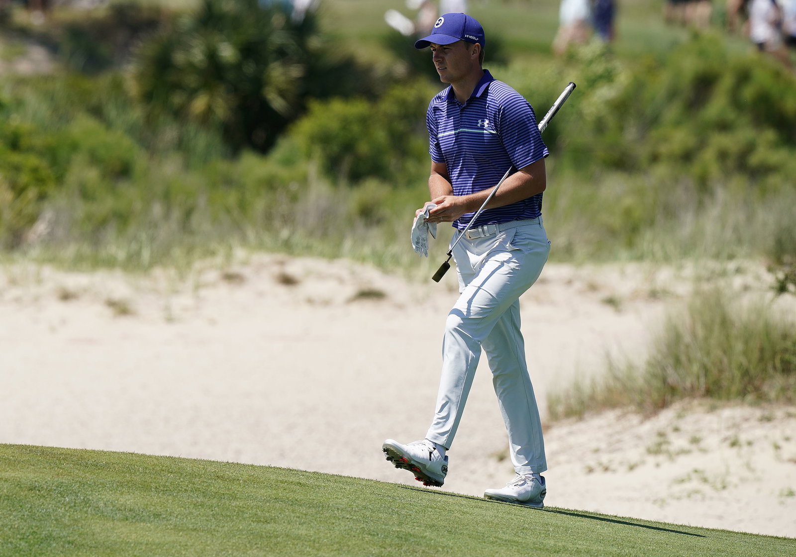 Golf fans react to Jordan Spieth's OPEN DISCUSSION on approach shot to 18th hole