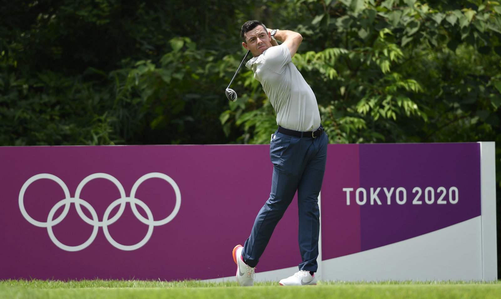 Rory McIlroy says his head is TOO SMALL for a cap at the Olympics!