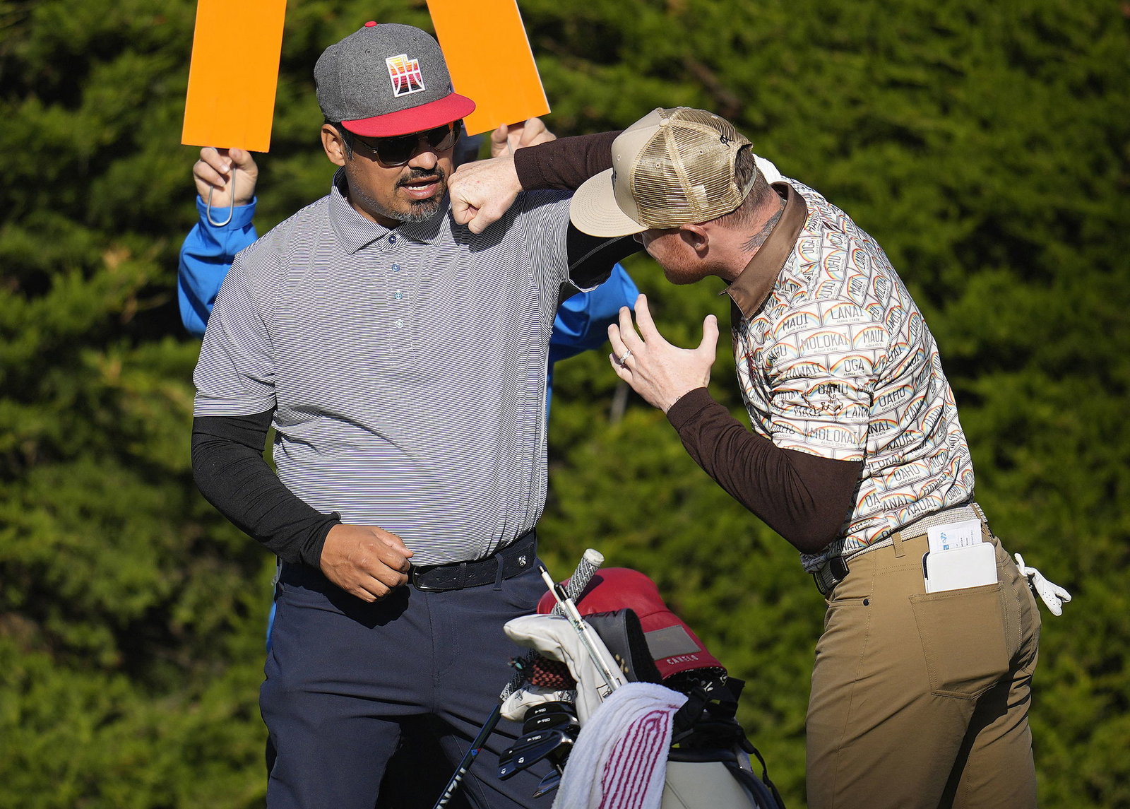 Canelo Alvarez comes 11 inches short of electric ace at Pebble Beach
