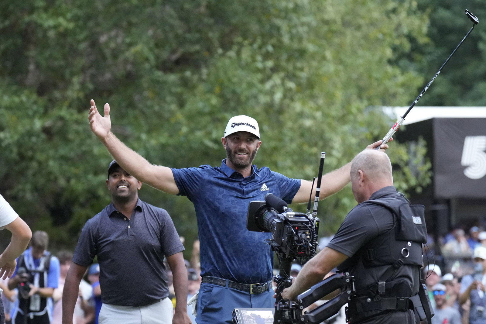 LIV Golf Chicago field and teams confirmed: Two players out, two back in