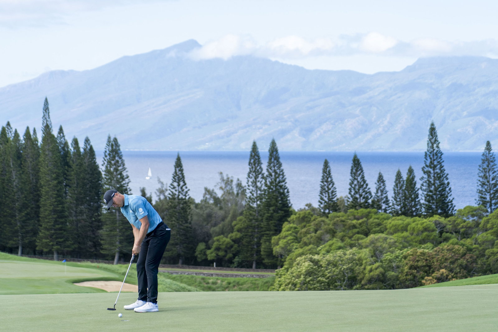 Jordan Spieth reacts to 