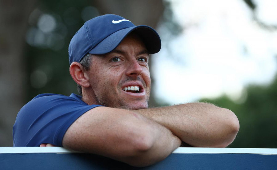 Rory McIlroy goes easy on Talor Gooch then daggers him with final line ...